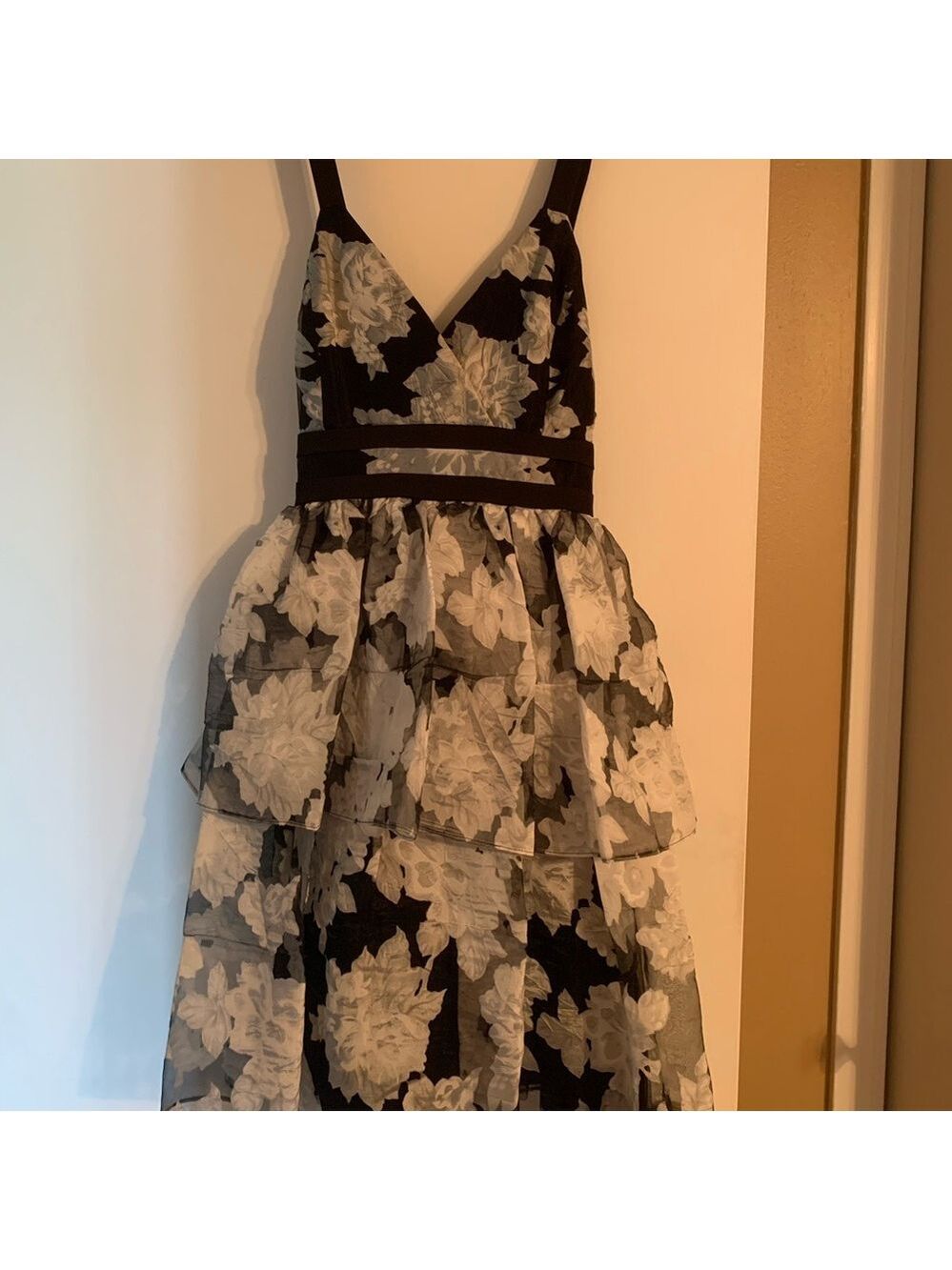 BCBGENERATION Floral Tiered Dress Size 10 - Picture 2 of 7